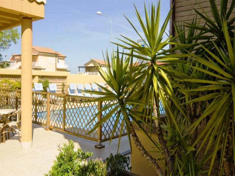 Hotel Residence Il Conero 2 Numana Exterior foto